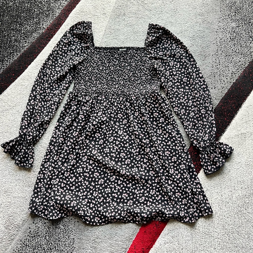 Missguided Black Floral Smocked Mini Dress